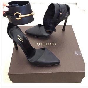 Gucci Leather Point Toe Pump